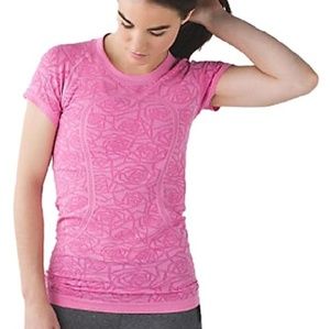 NWT Lululemon swiftly tech crew